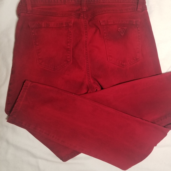 GUESS LOW RISE STAINED RED JEANS - Picture 5 of 16